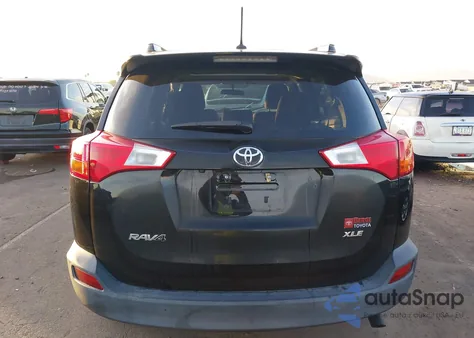 2015 Toyota Rav4 Xle z USA, uszkodzony, nr VIN 2T3WFREV7FW193558